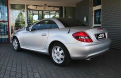 Mercedes-Benz SLK 1.8   200 Top Stav