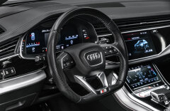 Audi SQ8 TDI Masáže Matrix HUD