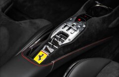 Ferrari SF90 Spider, lift, kamera