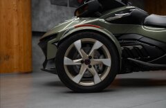 Can-Am  1,3 BRP SPYDER SEA TO SKY 2021 LIMITED EDITION