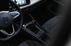 Volkswagen Golf 1,0 VIII, LIFE, KAMERA, ŤAŽNÉ ZARIADENIE, NOVÉ