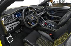 Lamborghini Urus V8 Night, panorama, 23" kola, B&O, 360°