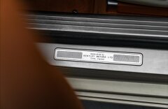 Bentley Continental Flying Spur W12 Muliner, entertainment, CZ