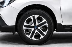 Subaru Outback 2,5 Comfort Navi Lineatronic záruka