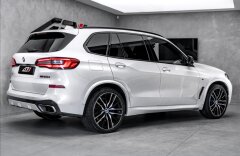 BMW X5 M50d, Individual, Masáže, Panorama