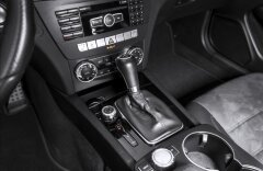 Mercedes-Benz Třídy C C63 AMG coupe black series optik paket
