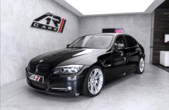 BMW Řada 3 335i, kůže Dakota, 18" M kola, PDC