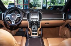 Porsche Cayenne Diesel Sport design, PDLS, Bose, Panorama