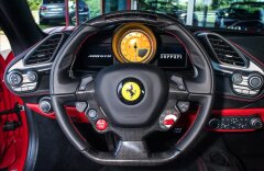 Ferrari 488 Karbon sedadla, Exclusive černý paket, Sklade