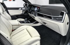 BMW X7 xDrive30d M paket, pano, laser, nezávislé, CZ
