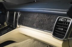 Porsche Panamera Turbo, bicolor interiér, sport chrono, PDCC