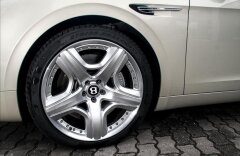 Bentley Continental Flying Spur W12 Muliner, entertainment