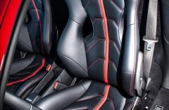 Ferrari 488 Karbon sedadla, Exclusive černý paket, Sklade