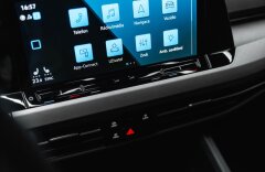 Volkswagen Golf 1,0 VIII, LIFE, KAMERA, ŤAŽNÉ ZARIADENIE, NOVÉ