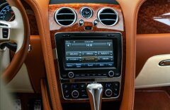 Bentley Continental Flying Spur W12 Muliner, entertainment, CZ