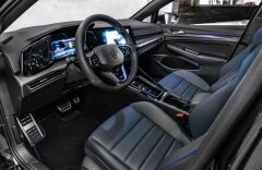 Volkswagen Golf R 20 Performance limited edition, Akrapovič, SKLAD