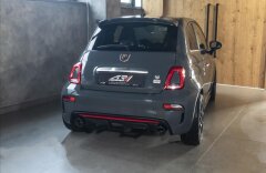 Abarth 500 695 XSR Yamaha Edition, karbon, Akrapovič