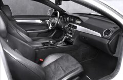 Mercedes-Benz Třídy C C63 AMG coupe black series optik paket
