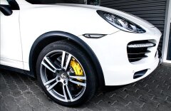 Porsche Cayenne Turbo, Burmester, keramiky, panorama, ACC