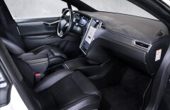 Tesla Model X P90 D AWD Autopilot, 6míst