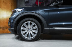 Ford Explorer Platinum Plug-in-Hybrid 4x4, B&O