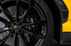 Lamborghini Urus V8 Night, panorama, 23" kola, B&O, 360°