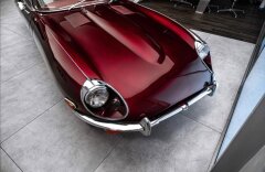 Jaguar E-Type V6 4.2 serie II, 2+2, Heritage trust certifikát