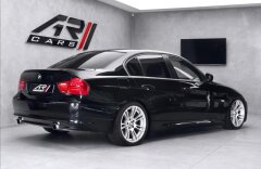 BMW Řada 3 335i, kůže Dakota, 18" M kola, PDC