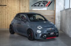 Abarth 500 695 XSR Yamaha Edition, karbon, Akrapovič