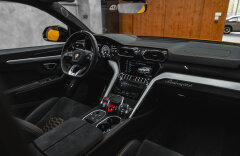 Lamborghini Urus 4.0 V8, Bang & Olufsen, Panorama, Karbón