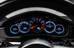 Porsche Panamera 4S Sport Turismo, sport design, noční, pano, CZ
