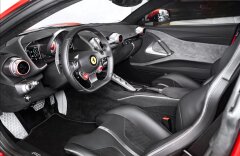 Ferrari 812 812 Superfast, rosso fuoco