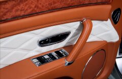 Bentley Continental Flying Spur W12 Muliner, entertainment