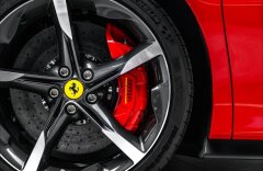 Ferrari SF90 Spider, lift, kamera