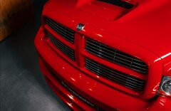 Dodge 8,3 RAM SRT-10, MANUÁL, 507 PS