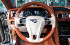 Bentley Continental Flying Spur W12 Muliner, entertainment