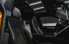 Lamborghini Urus 4.0 V8, Bang & Olufsen, Panorama, Karbón