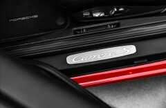 Porsche 911 Carrera S Cabrio, PDLS, Výfuky