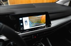Volkswagen Golf 1,0 VIII, LIFE, KAMERA, ŤAŽNÉ ZARIADENIE, NOVÉ