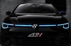 Volkswagen Golf R 20 Performance limited edition, Akrapovič, SKLAD