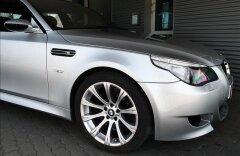 BMW M5 výborný stav