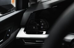 Volkswagen Golf 1,0 VIII, LIFE, KAMERA, ŤAŽNÉ ZARIADENIE, NOVÉ