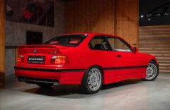 BMW M3 3,0 ZBERATEĽSKÝ KUS, MANUÁL