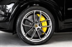 Porsche Cayenne Coupe Turbo, Sport design paket, keramiky