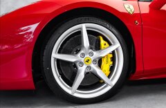 Ferrari 488 Spider, LIFT, nové