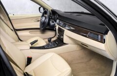 BMW Řada 3 335i, kůže Dakota, 18" M kola, PDC
