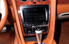 Bentley Continental Flying Spur W12 Muliner, entertainment