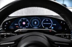Porsche Taycan PASM, kamera, Keyless
