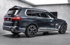 BMW X7 xDrive30d M paket, pano, laser, nezávislé, CZ