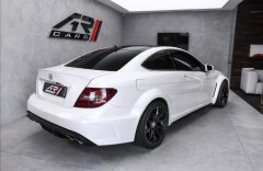 Mercedes-Benz Třídy C C63 AMG coupe black series optik paket